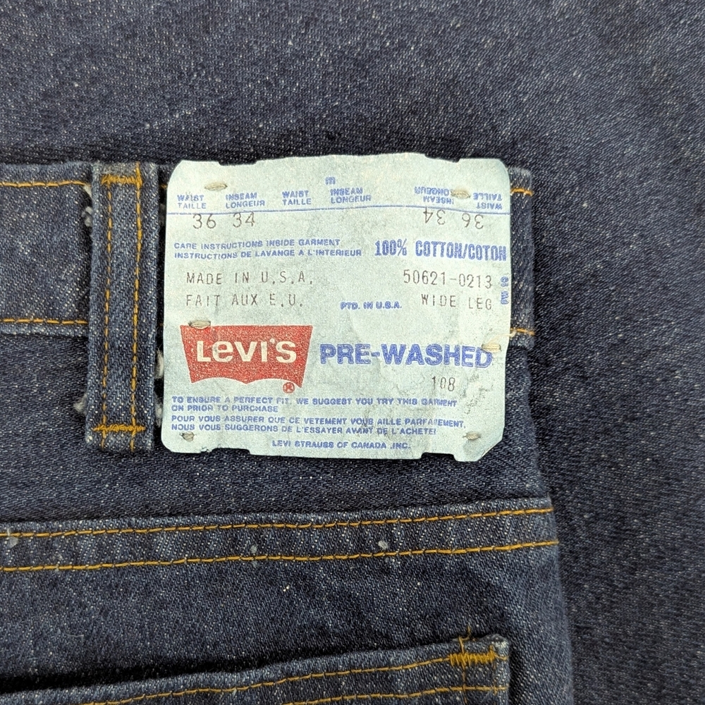 Vintage 1970s Levis High-waisted Flare Bellbottom Jeans Darkwash Tag Size 36x34 - Picture 4 of 7